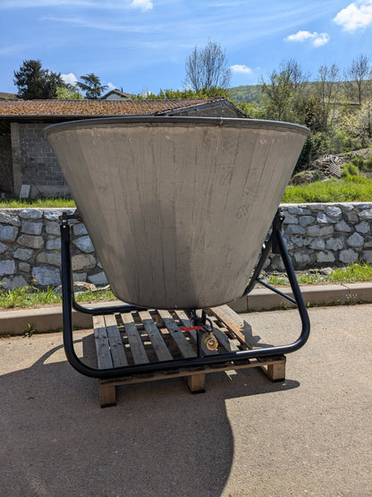 Pyrolyseur kon-tiki pour production de biochar